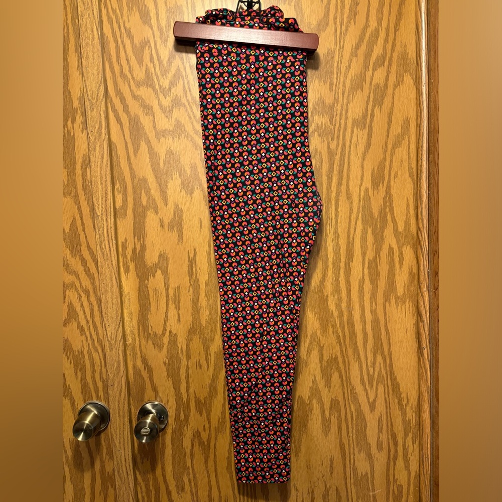LuLaRoe leggings they are all Tall & Curvy